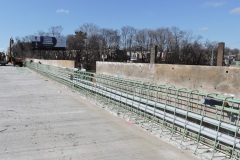 January 2022 - Parapet installation continues on the southbound side of U.S. 1.